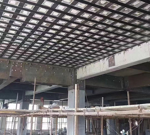 包钢加固梁与碳纤维加固楼板